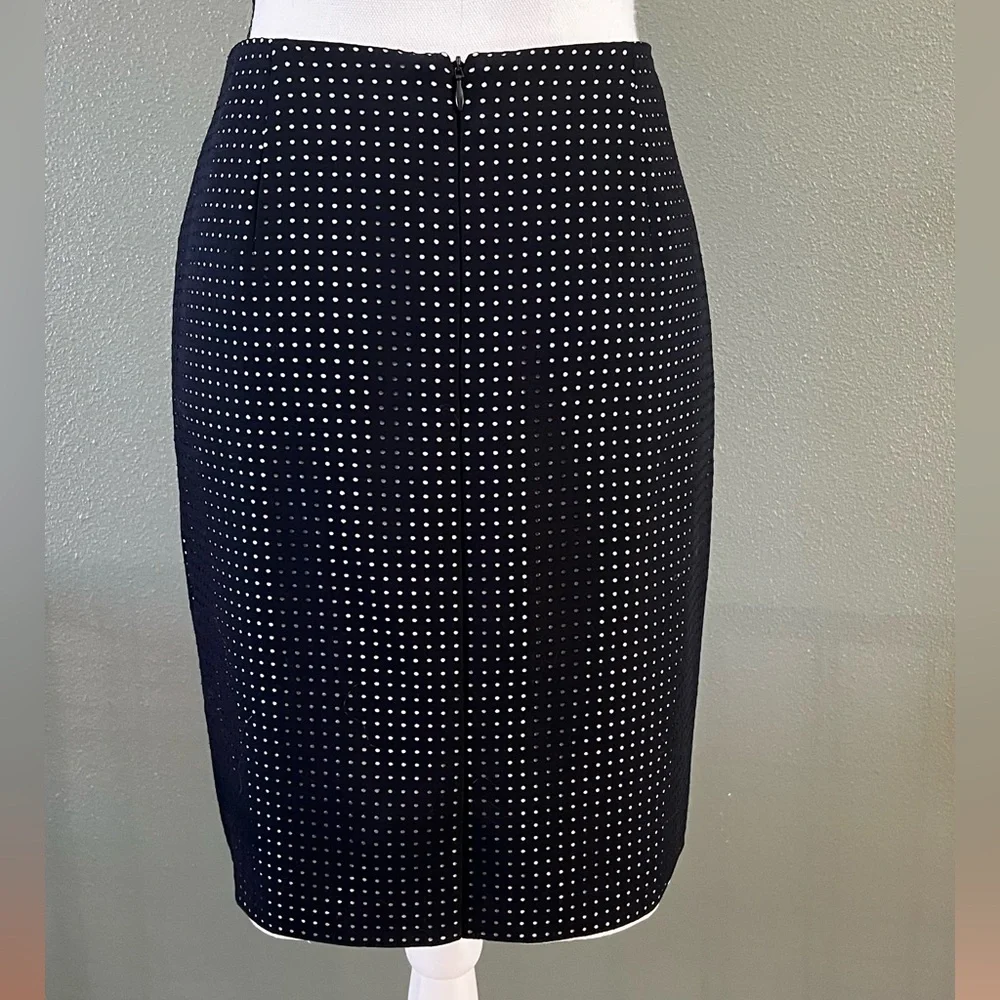 Akris Punto Laser Cut Pencil Skirt